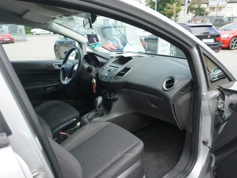 Ford Fiesta z automatyczną skrzynią, z niskim przebiegiem, z roczną gwarancją, Mk7 (2008-)