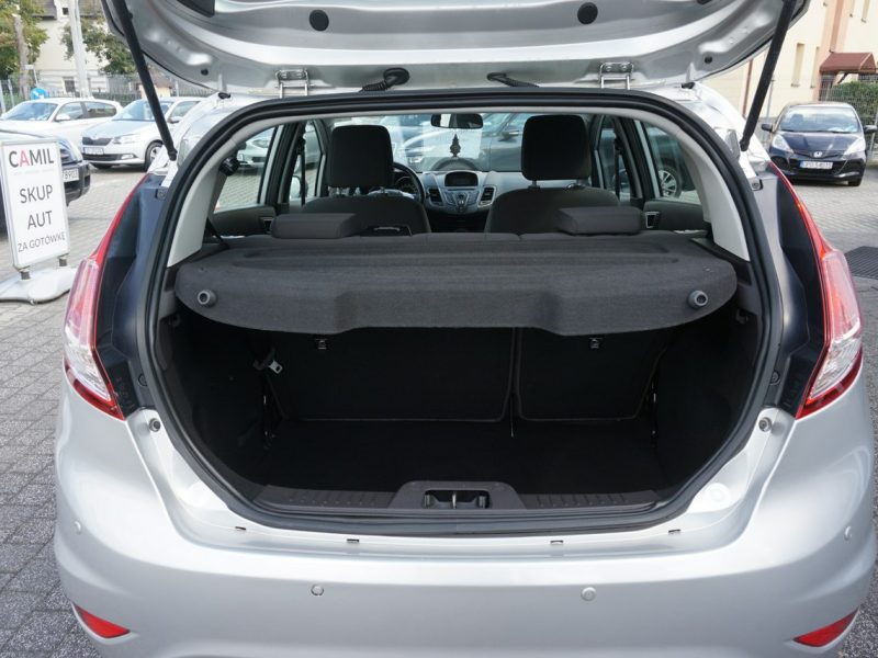 Ford Fiesta z automatyczną skrzynią, z niskim przebiegiem, z roczną gwarancją, Mk7 (2008-)