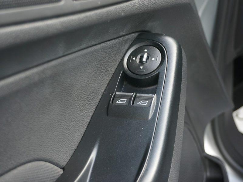 Ford Fiesta z automatyczną skrzynią, z niskim przebiegiem, z roczną gwarancją, Mk7 (2008-)