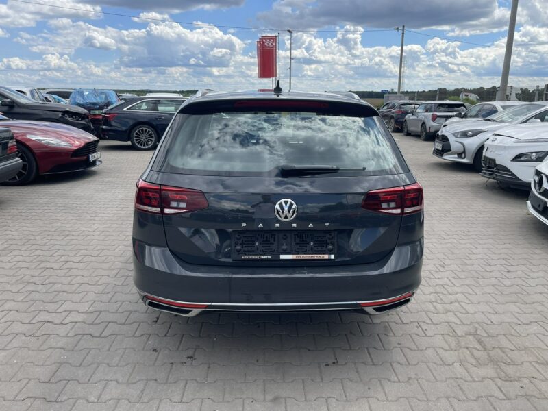 Volkswagen Passat Elegance Podgrzewanie Skóra Tempomat aktywny B8 (2014-2023)