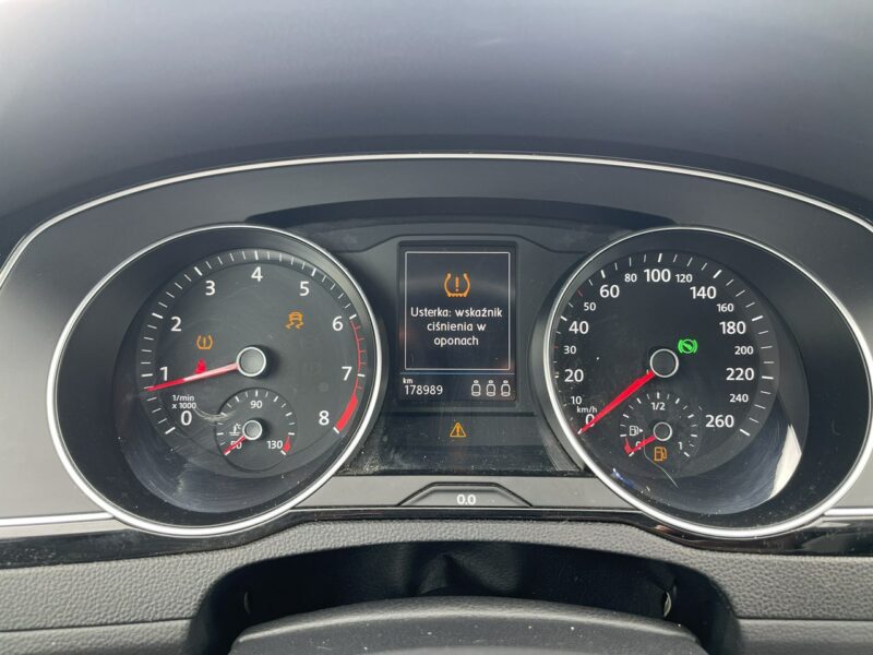 Volkswagen Passat Elegance Podgrzewanie Skóra Tempomat aktywny B8 (2014-2023)