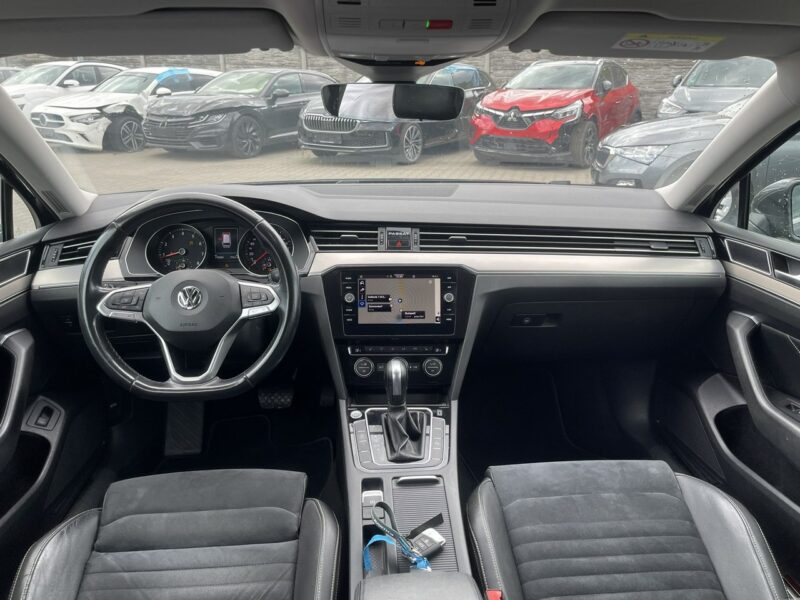 Volkswagen Passat Elegance Podgrzewanie Skóra Tempomat aktywny B8 (2014-2023)