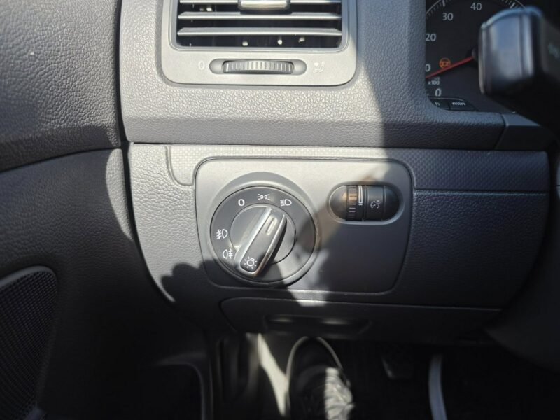 Volkswagen Golf 1.4 Benzyna 102 KM, Klimatyzacja, Alufelgi, Isofix, El. Szyby 2 Klucze V (2003-2008)