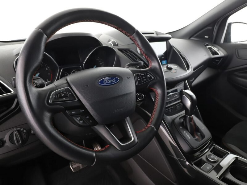 Ford Kuga ST-Line 242KM automat 4x4 Bi-Xenon grzane fotele navi PDC II (2012-)