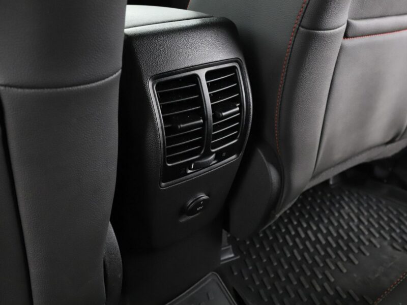 Ford Kuga ST-Line 242KM automat 4x4 Bi-Xenon grzane fotele navi PDC II (2012-)