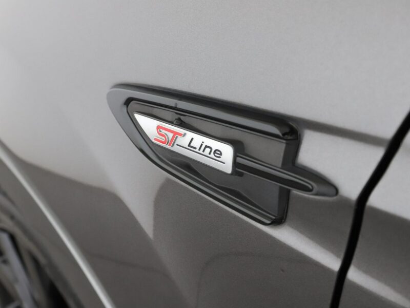 Ford Kuga ST-Line 242KM automat 4x4 Bi-Xenon grzane fotele navi PDC II (2012-)