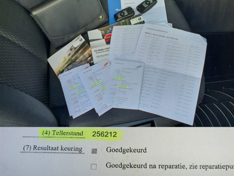 BMW 318 318d 143KM # Duża Navi # Climatronic # PDC # Serwisowana # Super Stan F30/F31 (2012-)