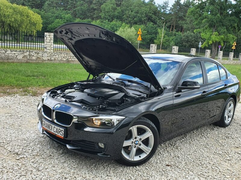BMW 318 318d 143KM # Duża Navi # Climatronic # PDC # Serwisowana # Super Stan F30/F31 (2012-)