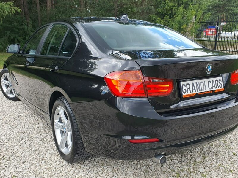 BMW 318 318d 143KM # Duża Navi # Climatronic # PDC # Serwisowana # Super Stan F30/F31 (2012-)