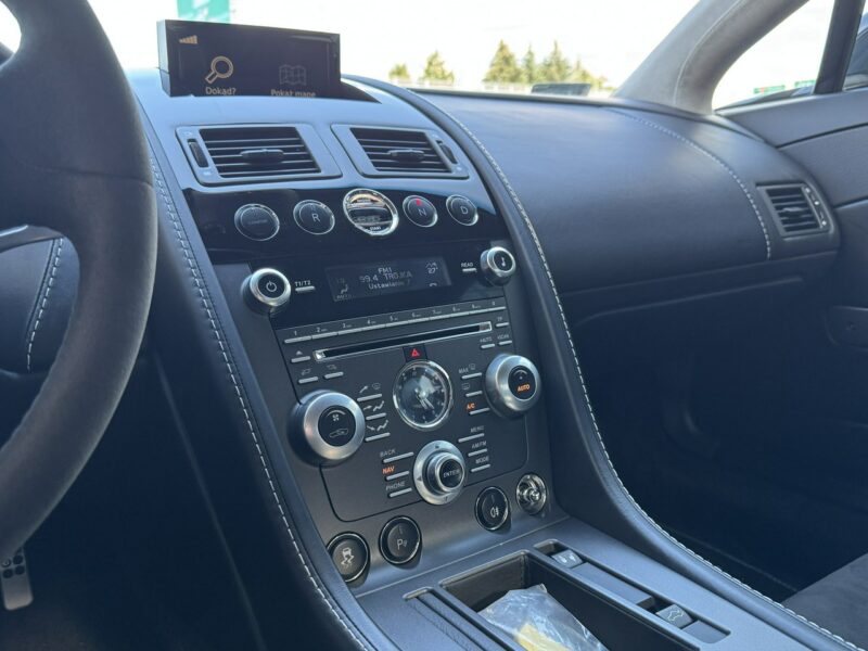 Aston Martin V8 Vantage 4.7 V8. LE Coupe. Bezwypadkowy. Stan Kolekcjonerski. Salon Polska.