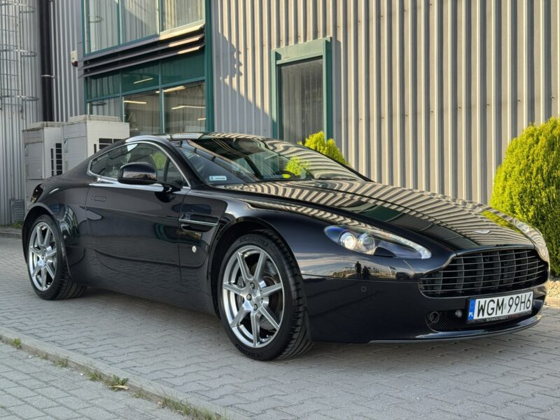 Aston Martin V8 Vantage 4.7 V8. LE Coupe. Bezwypadkowy. Stan Kolekcjonerski. Salon Polska.