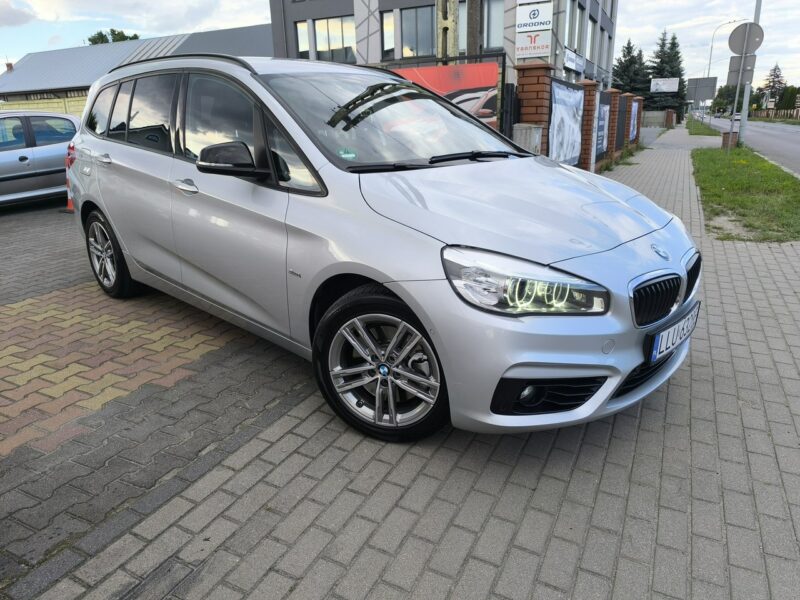 BMW 220 2.0i 198KM Sport Mpakiet F46