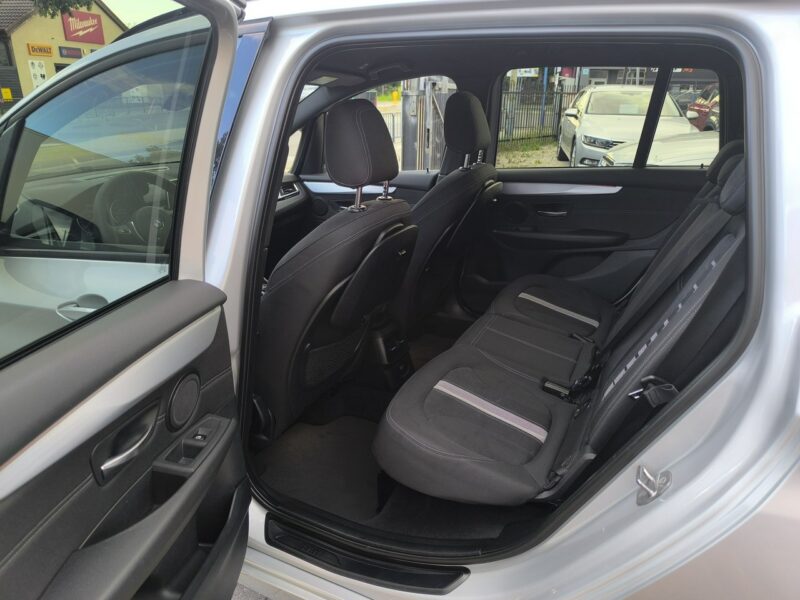 BMW 220 2.0i 198KM Sport Mpakiet F46