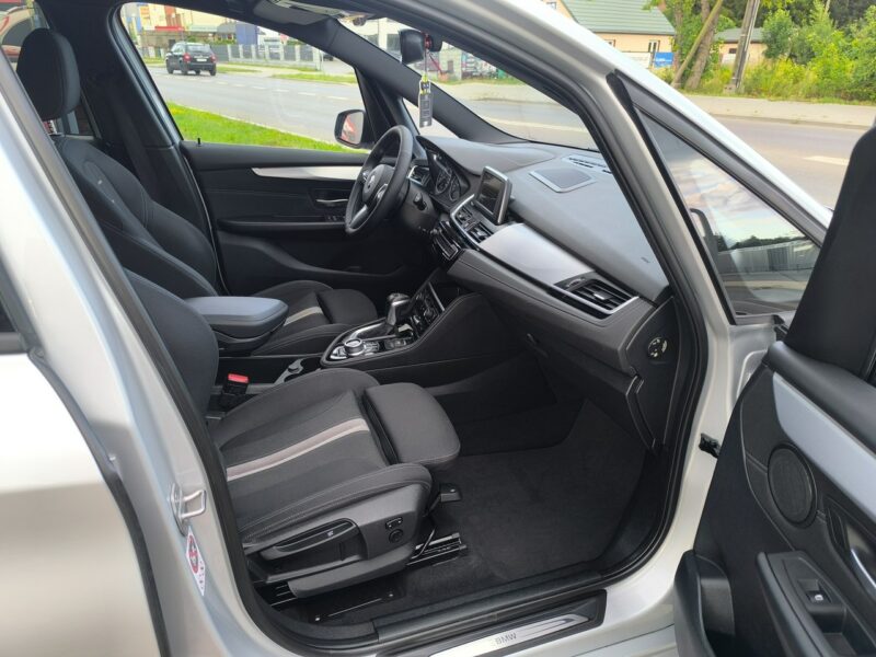 BMW 220 2.0i 198KM Sport Mpakiet F46
