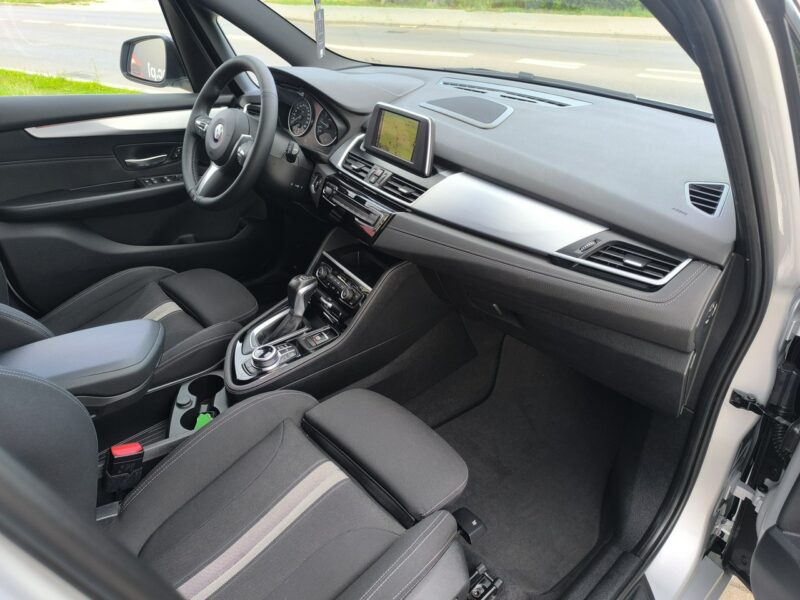 BMW 220 2.0i 198KM Sport Mpakiet F46
