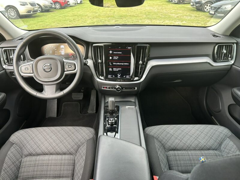 Volvo V60 Super stan Benzyna + Hybryda II (2018-)