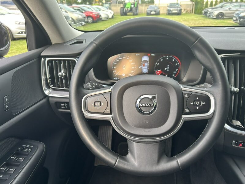 Volvo V60 Super stan Benzyna + Hybryda II (2018-)