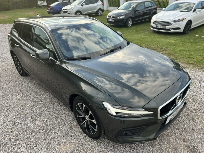 Volvo V60 Super stan Benzyna + Hybryda II (2018-)