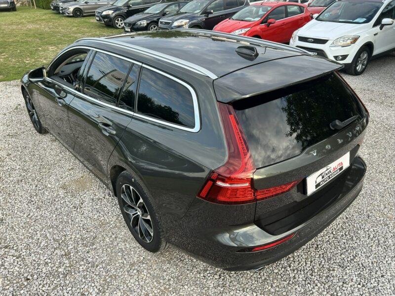 Volvo V60 Super stan Benzyna + Hybryda II (2018-)