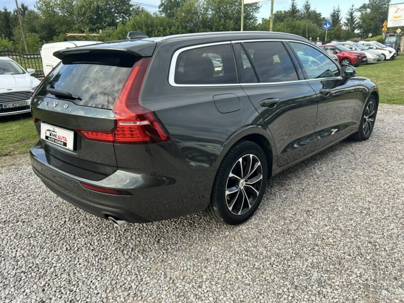 Volvo V60 Super stan Benzyna + Hybryda II (2018-)