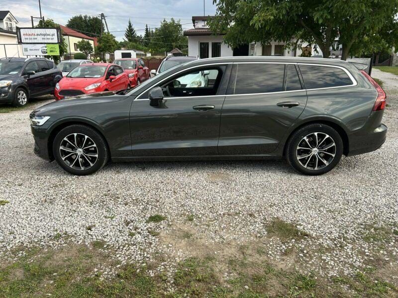 Volvo V60 Super stan Benzyna + Hybryda II (2018-)