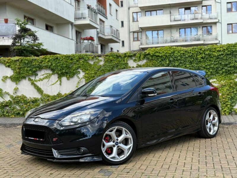 Ford Focus ST 250 Recaro Mk3 (2010-2018)
