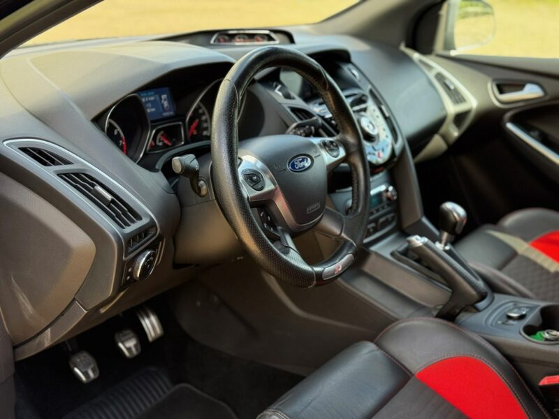 Ford Focus ST 250 Recaro Mk3 (2010-2018)