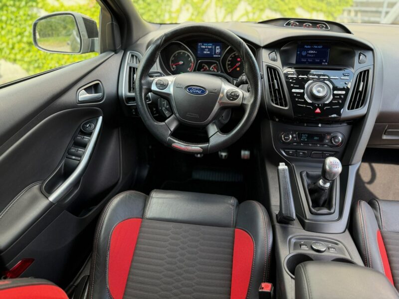 Ford Focus ST 250 Recaro Mk3 (2010-2018)