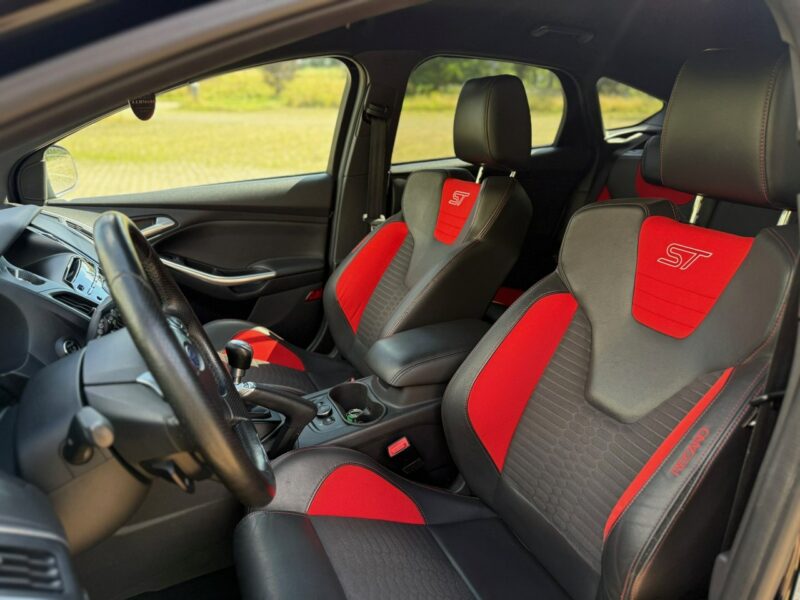 Ford Focus ST 250 Recaro Mk3 (2010-2018)