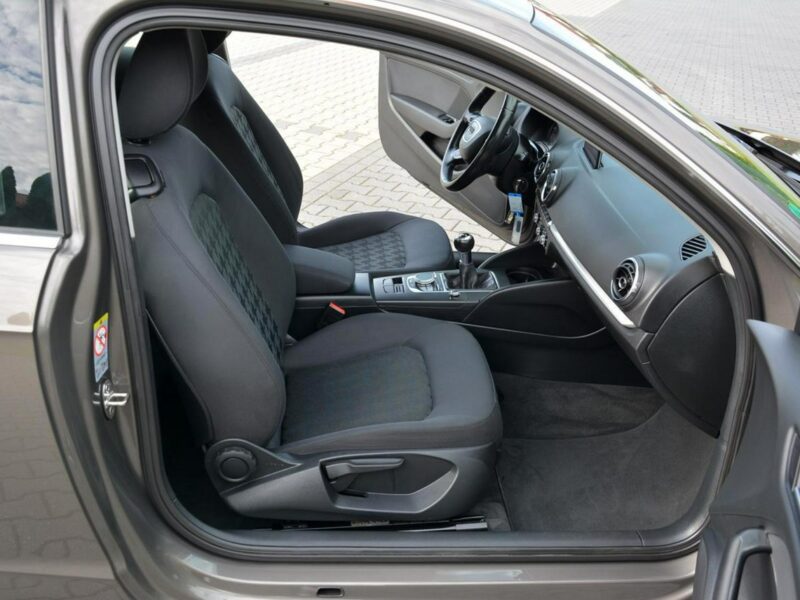 Audi A3 1.6TDI(105KM) bi-xenon Ledy Navi Parktronic Klimatronik Alu16" 8V (2012-)