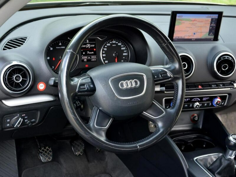 Audi A3 1.6TDI(105KM) bi-xenon Ledy Navi Parktronic Klimatronik Alu16" 8V (2012-)