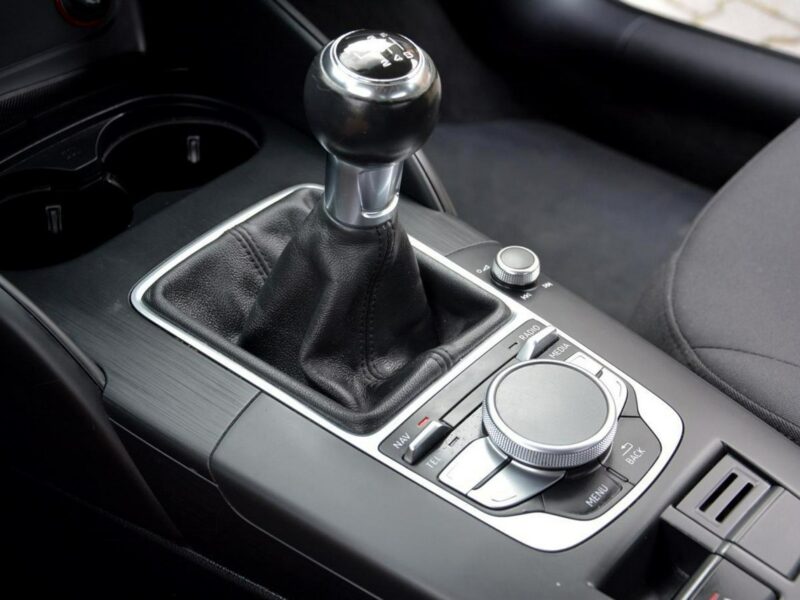 Audi A3 1.6TDI(105KM) bi-xenon Ledy Navi Parktronic Klimatronik Alu16" 8V (2012-)