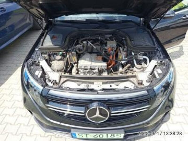 Mercedes EQC