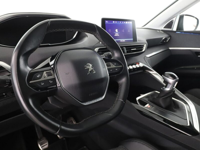 Peugeot 3008 navi virtual cocpit półskóra panorama kamera i czujniki parkowania II (2016-)