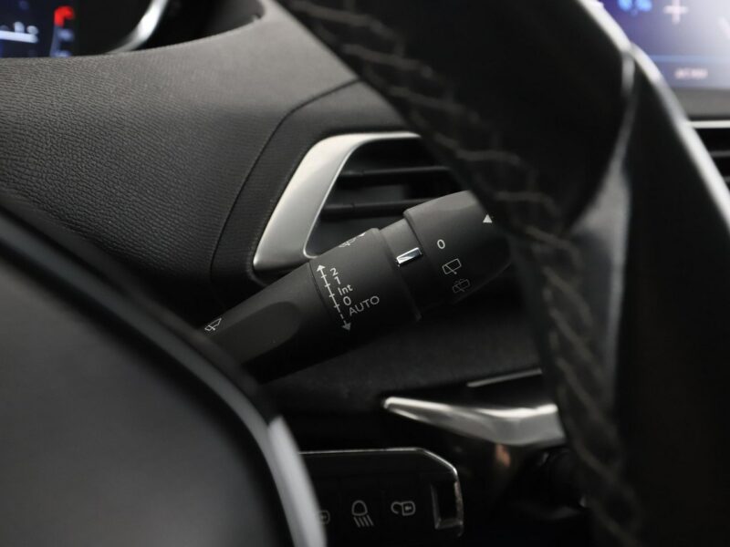 Peugeot 3008 navi virtual cocpit półskóra panorama kamera i czujniki parkowania II (2016-)