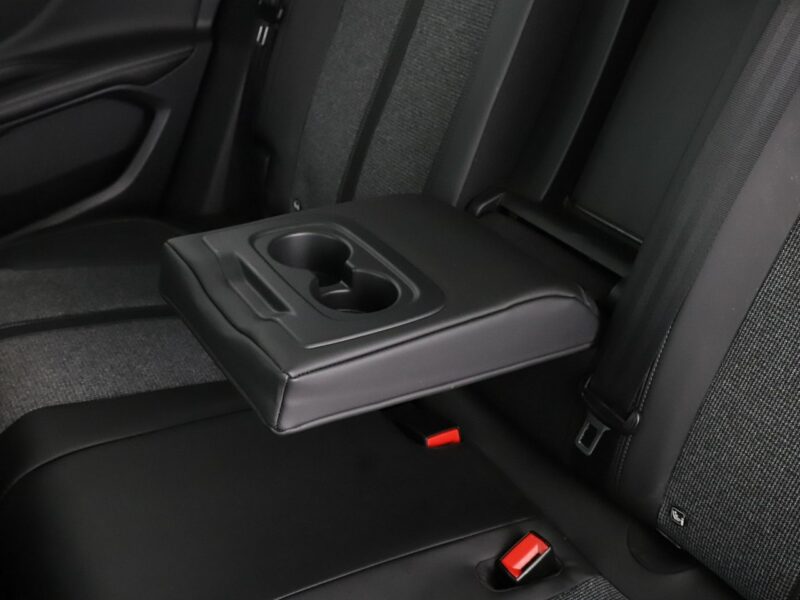 Peugeot 3008 navi virtual cocpit półskóra panorama kamera i czujniki parkowania II (2016-)