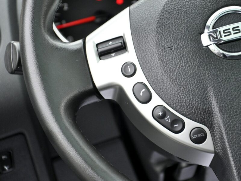 Nissan Qashqai 2,0i 141KM Tekna/Bose/Xenon/Alufelgi/Panorama/Navi/Serwis/Model2011 I (2007-2013)