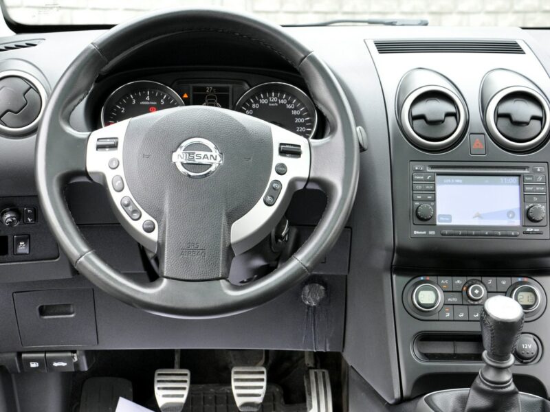 Nissan Qashqai 2,0i 141KM Tekna/Bose/Xenon/Alufelgi/Panorama/Navi/Serwis/Model2011 I (2007-2013)