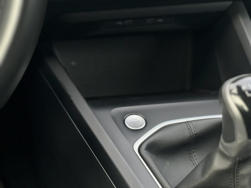 Volkswagen Golf Salon Polska Poleasingowy I właściciel Serwis ASO VAT 23% Bezwypadkowy VIII (2020-)