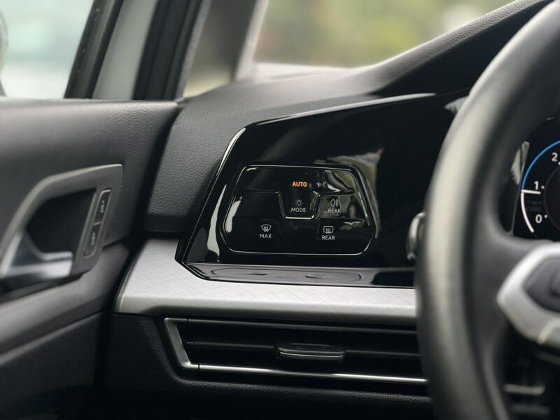 Volkswagen Golf Salon Polska Poleasingowy I właściciel Serwis ASO VAT 23% Bezwypadkowy VIII (2020-)