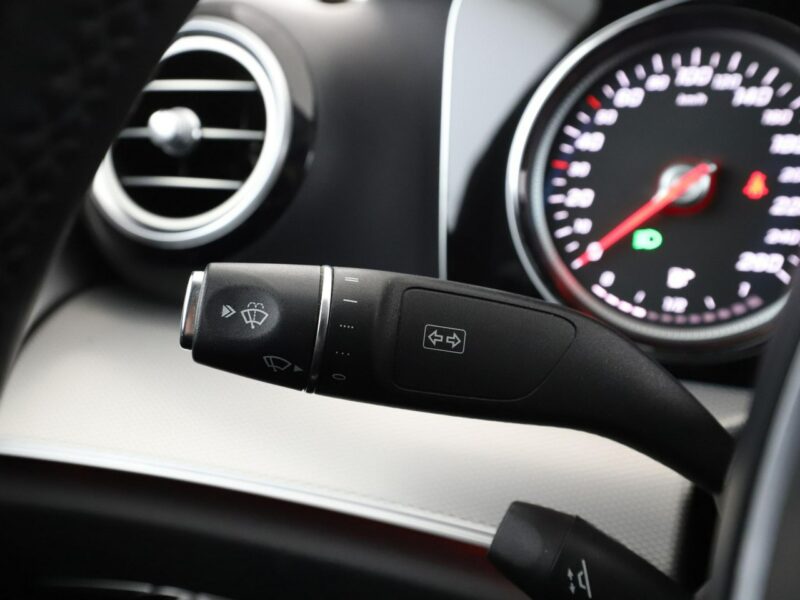 Mercedes E 200 półskóra navi full LEDel. sterowane i grzane fotele kamera i czujniki W213 (2016-)