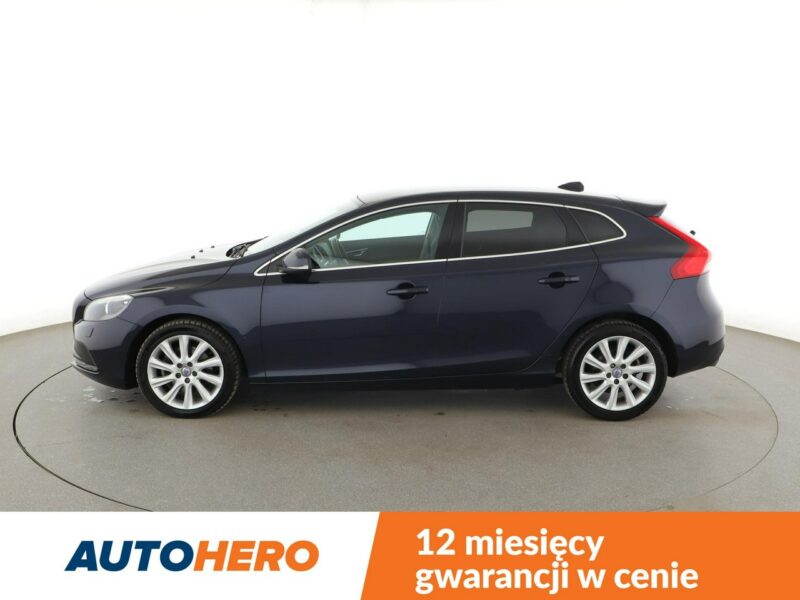 Volvo V40 xenon skóra el. sterowane i ogrzewane fotele z pamięcia kamera II (2012-)