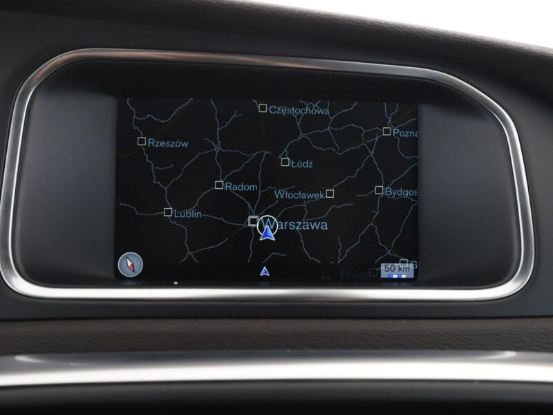 Volvo V40 xenon skóra el. sterowane i ogrzewane fotele z pamięcia kamera II (2012-)