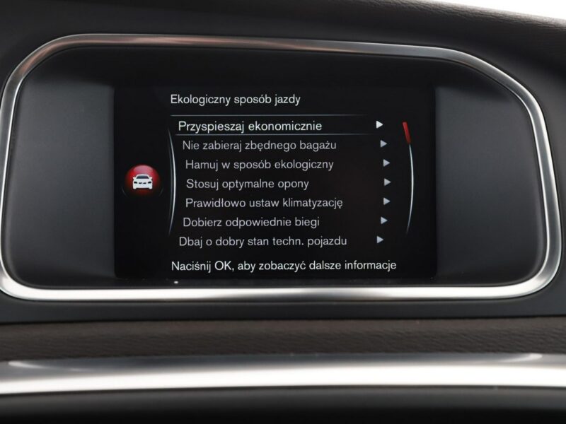 Volvo V40 xenon skóra el. sterowane i ogrzewane fotele z pamięcia kamera II (2012-)