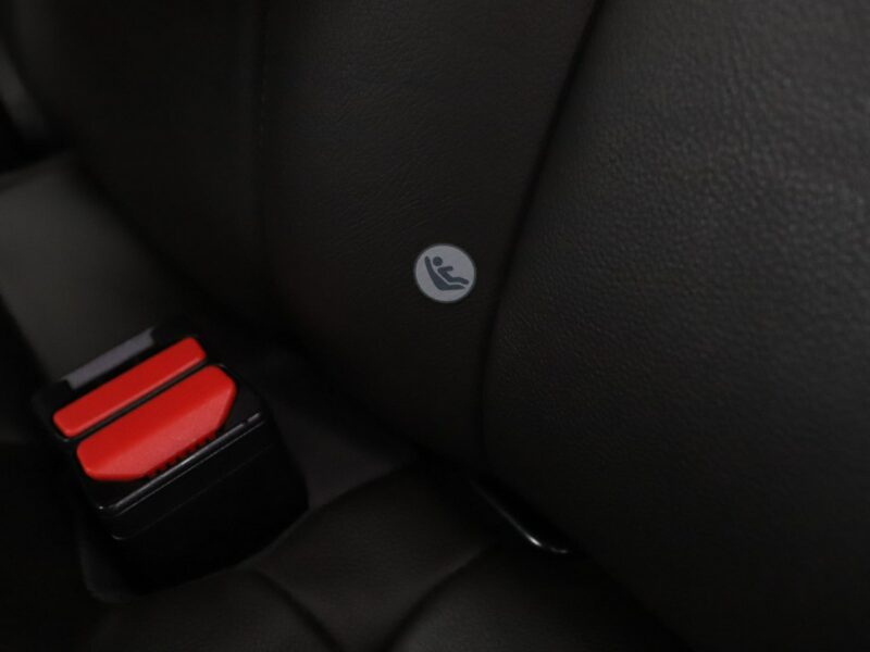 Volvo V40 xenon skóra el. sterowane i ogrzewane fotele z pamięcia kamera II (2012-)