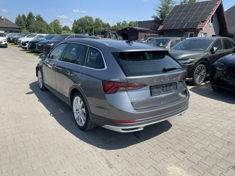 Škoda Octavia Octavia Scout 4x4 Panorama Automat 200KM IV (2020-)