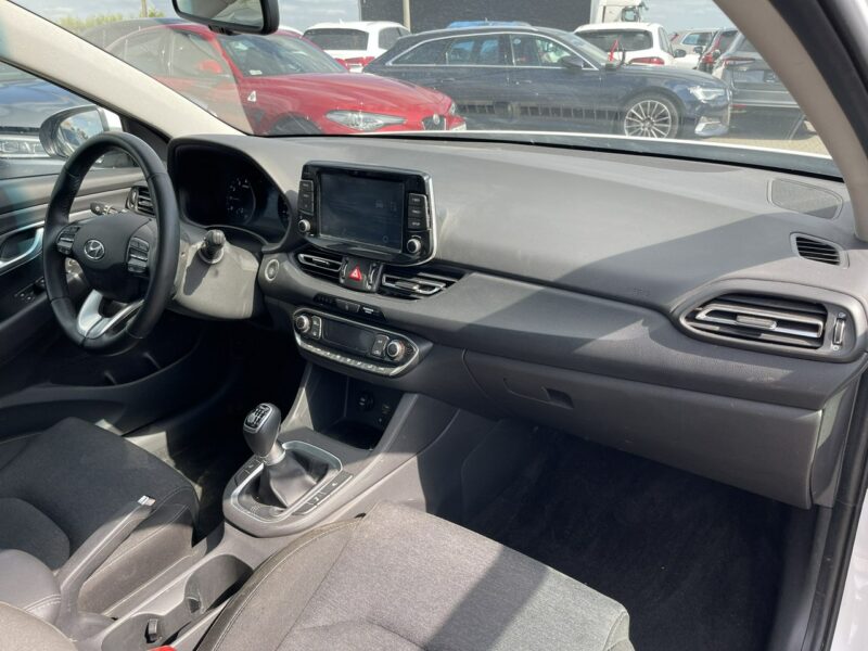 Hyundai i30 Podgrzewanie Klimatronik Kamera LED III (2017-)