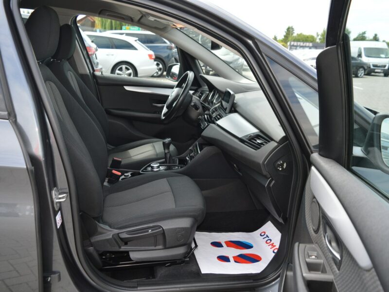 BMW 216 1.5d 100% bezwypadkowy Serwis Navi Bluetooth 157 tys.km. F45
