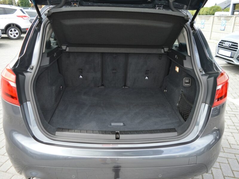 BMW 216 1.5d 100% bezwypadkowy Serwis Navi Bluetooth 157 tys.km. F45