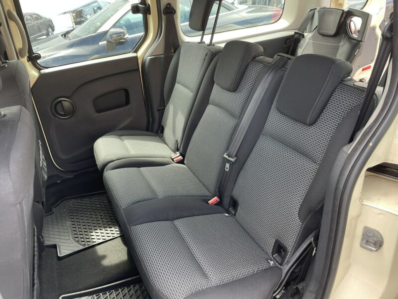 Mercedes Citan Tourer Mercedes Citan 7-osob przewozu Niepełnosprawnych inwalida rampa 2017